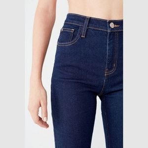 BDG NWT Girlfriend high rise jean Urban Outfitters